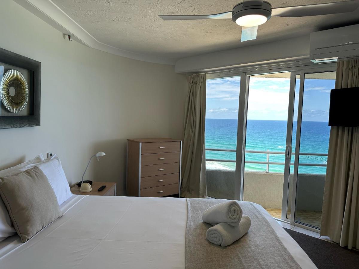 Zenith Ocean Front Apartments Голд-Кост Экстерьер фото
