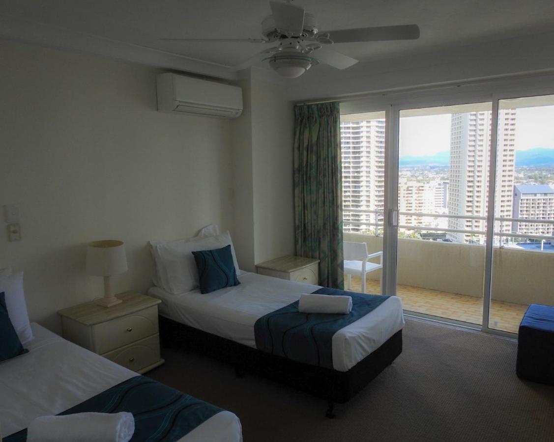 Zenith Ocean Front Apartments Голд-Кост Экстерьер фото