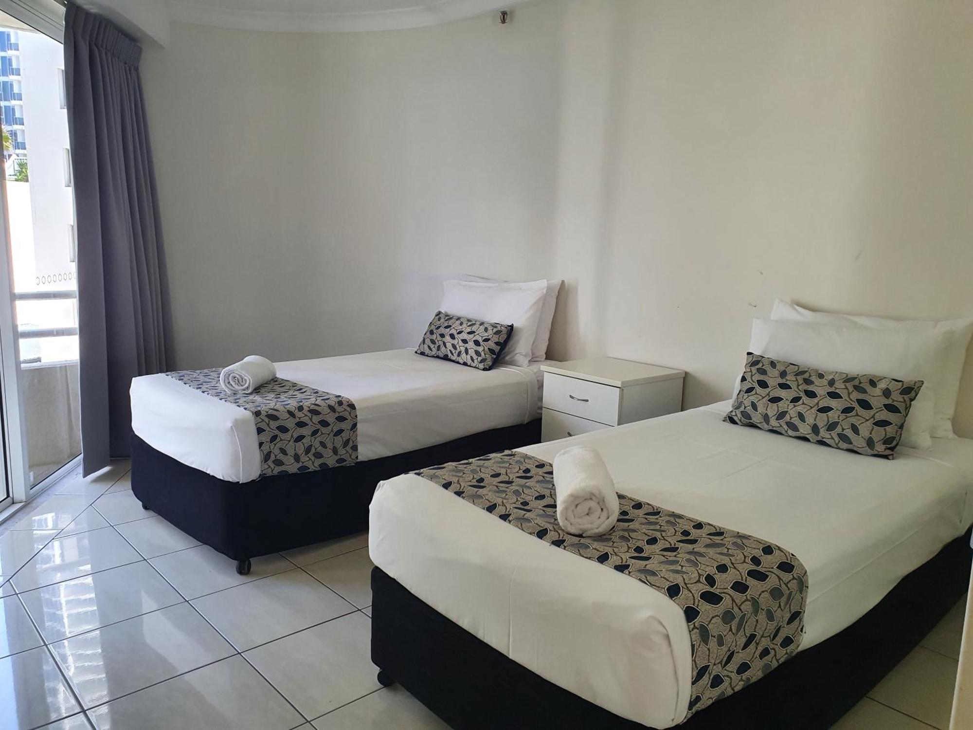 Zenith Ocean Front Apartments Голд-Кост Экстерьер фото