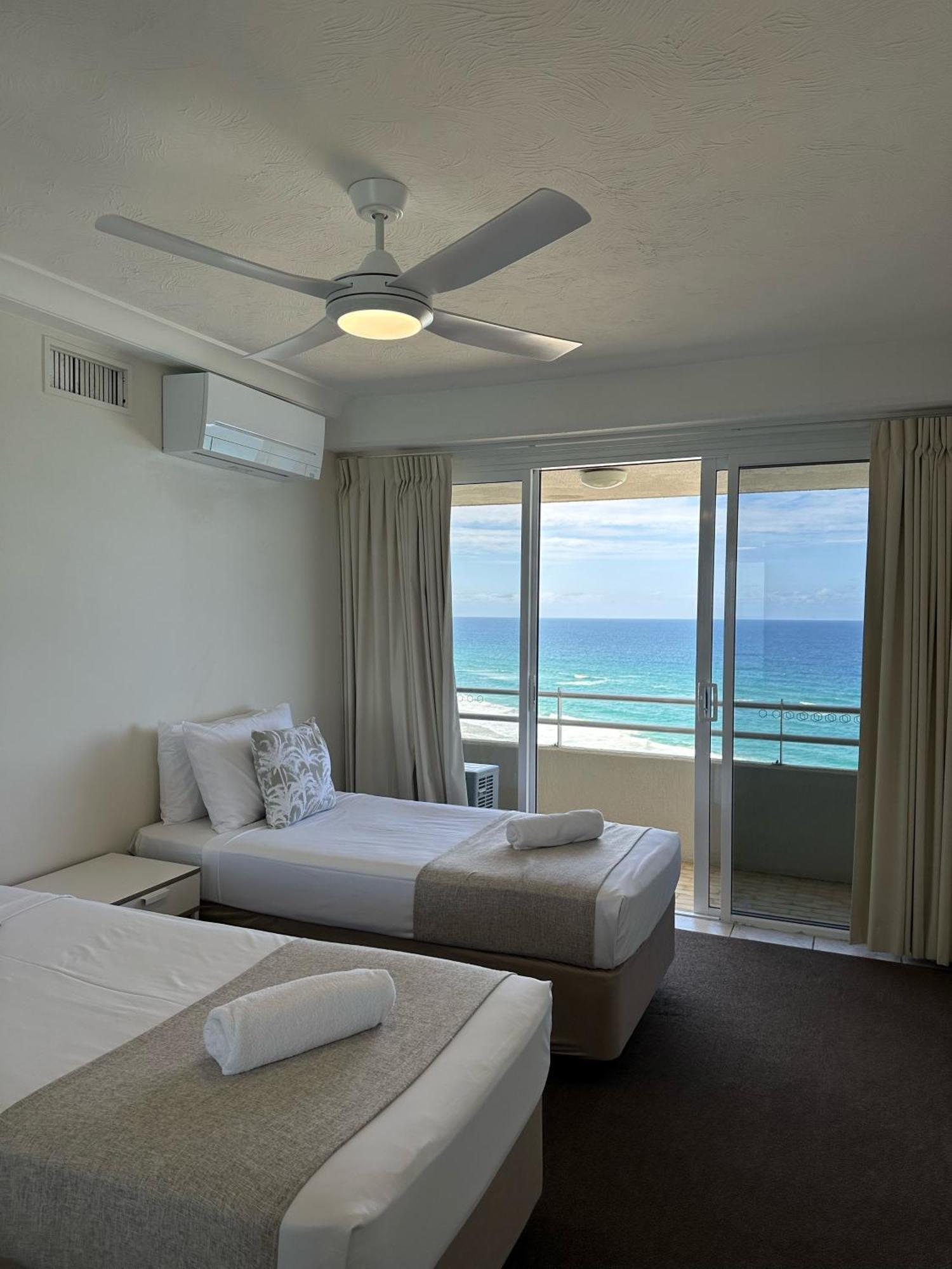 Zenith Ocean Front Apartments Голд-Кост Экстерьер фото
