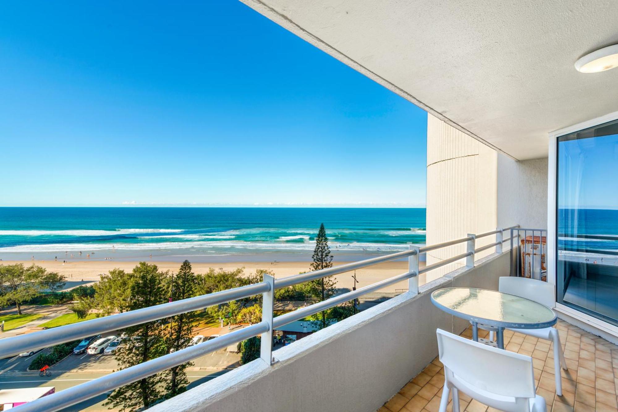 Zenith Ocean Front Apartments Голд-Кост Экстерьер фото