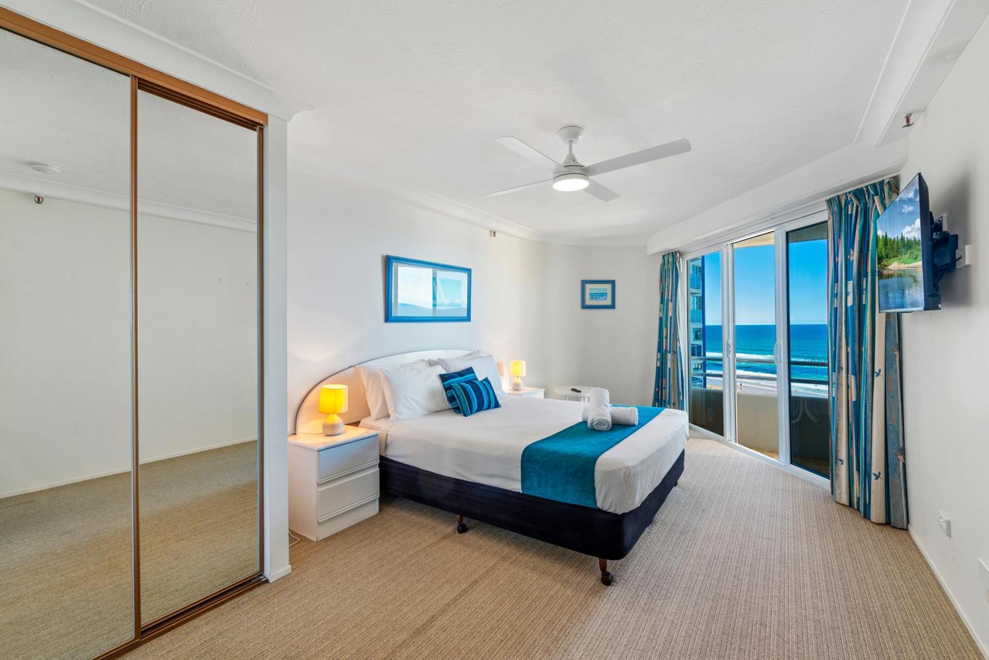 Zenith Ocean Front Apartments Голд-Кост Экстерьер фото